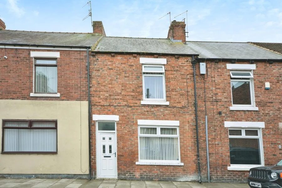 Gibson Street, Bishop Auckland, County Durham — refurbished 2-bedroom freehold mid-terrace let as UK transitional supported housing
